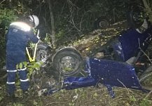 При опрокидывании автомобиля в пензенской Заре погиб молодой водитель