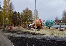 Сквер Демакова в Заречном оформили в космической тематике