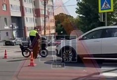 На улице Чкалова в Пензе в ДТП пострадал 50-летний мужчина на самокате