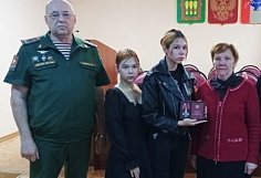 В Никольске матери погибшего бойца СВО вручили посмертную награду сына