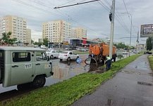 На семи улицах Пензы откачивают воду после ночного ливня