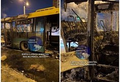 На проспекте Строителей в Пензе загорелся автобус