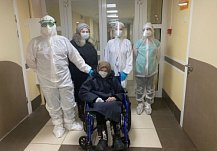 Пензенские врачи выписали и больницы 101-летнюю женщину после коронавируса