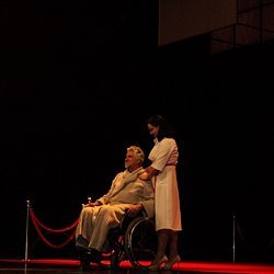 В Пензе состоялась премьера спектакля «Золото. Любовь. Революция»