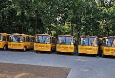 Пензенская область передала Запорожью школьные автобусы
