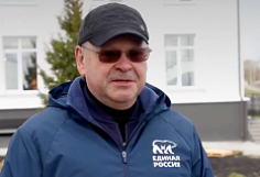 Олег Мельниченко принял участие в масштабной высадке деревьев в Пензе