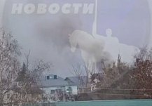 В Пензе 15 спасателей тушили хозпостройку в Терновке