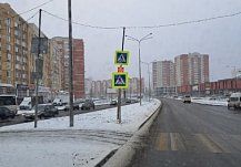 Пензенские автомобилисты жалуются на странную установку светофора и знака в Арбеково