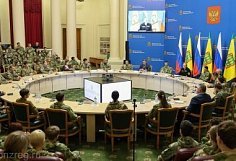 Губернатор Олег Мельниченко встретился с участниками сборов отряда «Тигр»