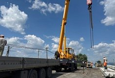 В Бессоновском районе демонтируют мост через реку Лог