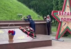 «Тигры» привезли землю с пензенских захоронений на Курган Славы в Гомеле