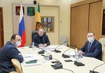Мельниченко выступил за дополнительные меры соцподдержки сотрудников местного самоуправления