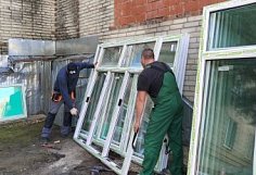 В Пачелмской участковой больнице началась замена окон