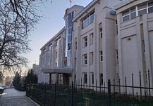 В Пензе девушку повалили на землю и ограбили у развлекательного заведения