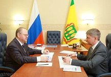 Пензенский губернатор провел встречу с и.о. главы Кузнецка