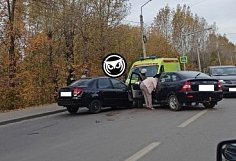 В Сети сообщают о ДТП с пострадавшими на улице Измайлова в Пензе