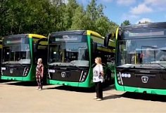 Заречному передали четыре автобуса большого класса