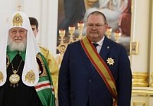 Патриарх Кирилл вручил Мельниченко и Митрополиту Серафиму ордена