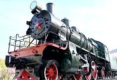 В Пензе после обновления торжественно открыт памятник паровозу
